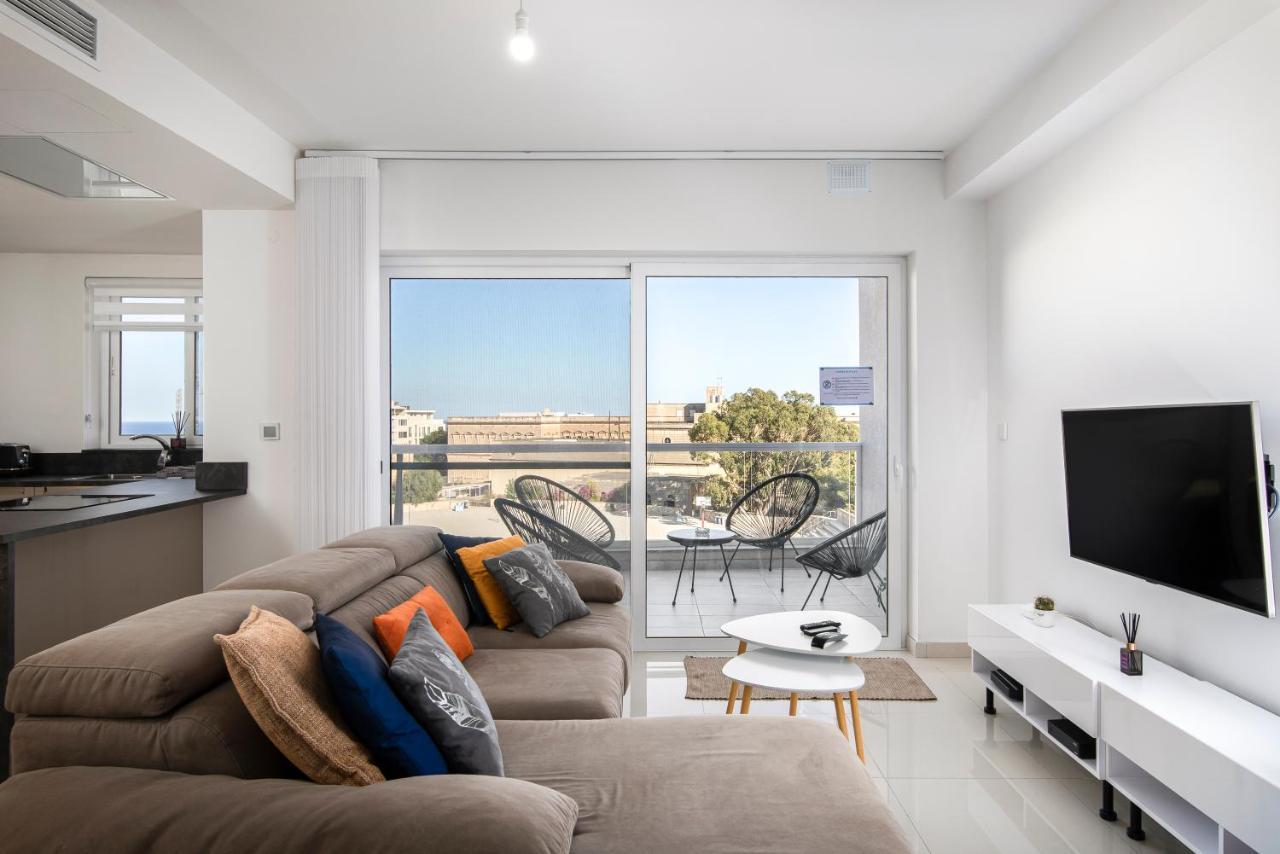 Spacious, Modern & Cosy 2 Bedroom 2 Bathroom Apartment - St. Julians سانت جوليان المظهر الخارجي الصورة